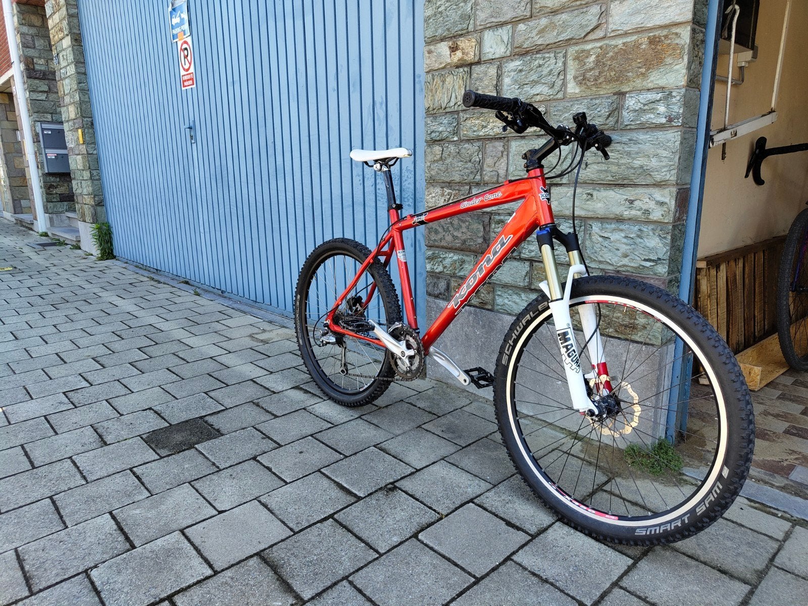 Vélo de montagne rétro Kona Cinder Cone 20 pouces, Enlèvement