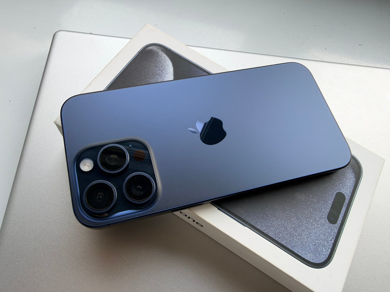 iPhone 15 Pro maximaal 256 GB, Ophalen, Zo goed als nieuw, IPhone 15