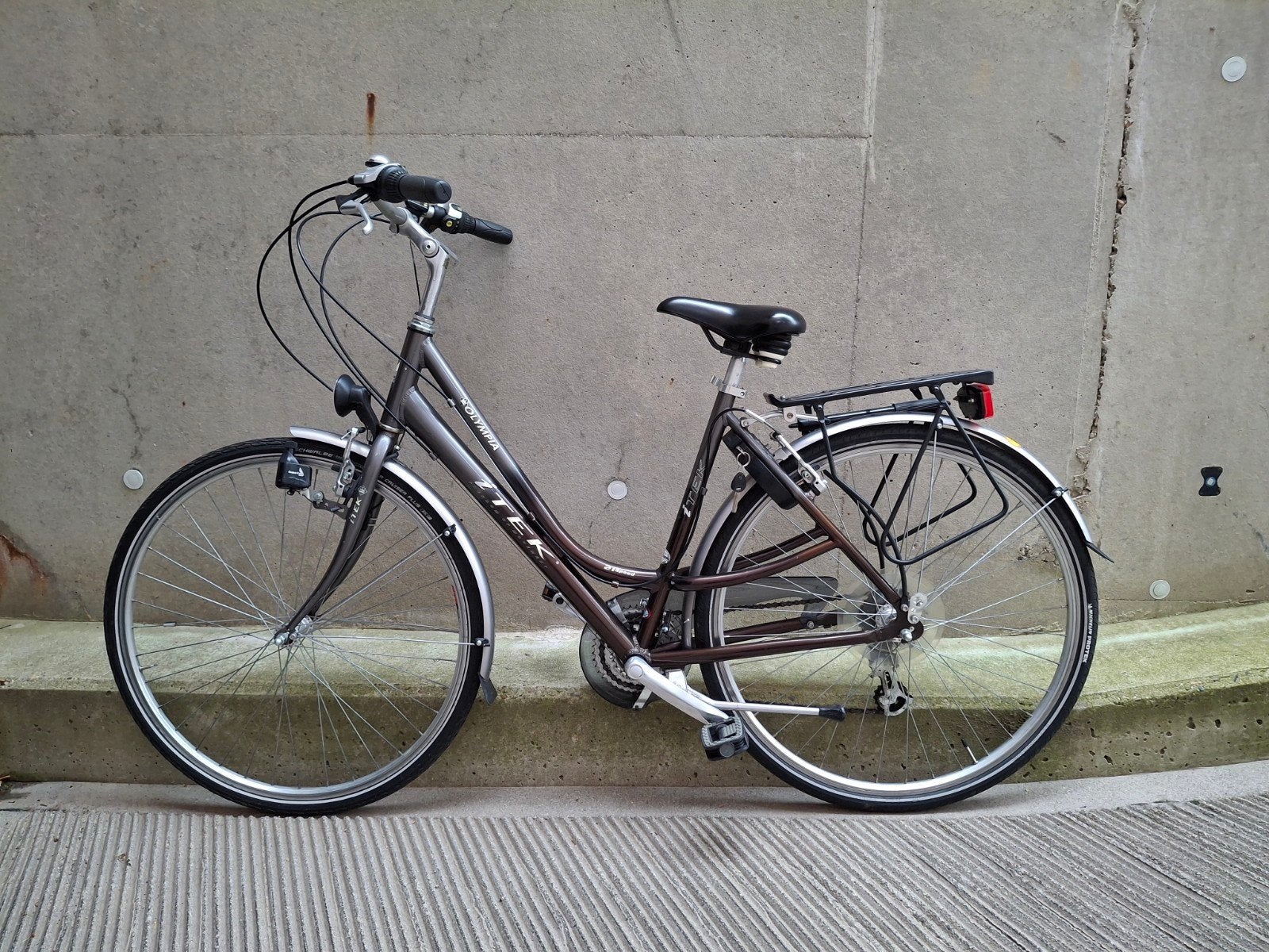 Damesfiets volledig in orde, Enlèvement, Vitesses