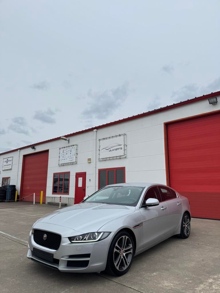 Jaguar XE 2016 110.000km 2.0 179pk automaat/led/cam, Auto's, Automaat, Leder, Bedrijf, Dealer onderhouden