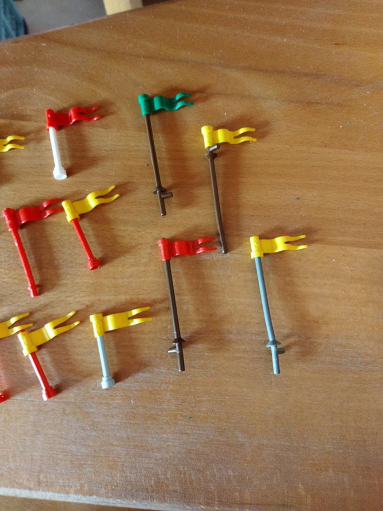 13 masten met vlaggen, Ophalen of Verzenden, Zo goed als nieuw, Lego