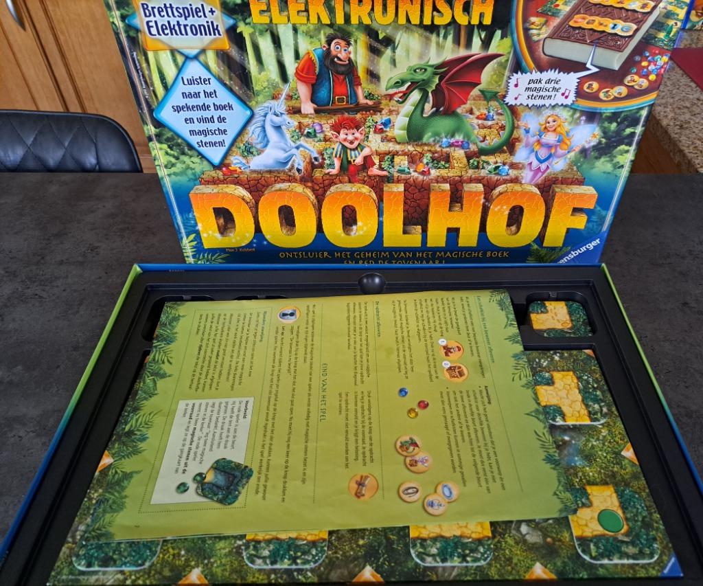 Nieuwstaat elektronisch bordspel doolhof 8+ Ravensburger!!!!, Drie of vier spelers, Ophalen of Verzenden, Zo goed als nieuw, Ravensburger