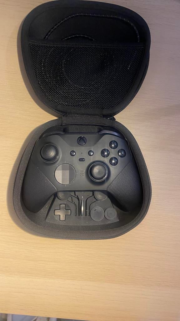 Manette xbox elite 2, Ophalen of Verzenden, Gebruikt, Xbox Series S, Draadloos