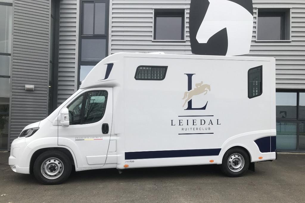 Paardencamionette Theault Proteo Switch 180PK, Ophalen