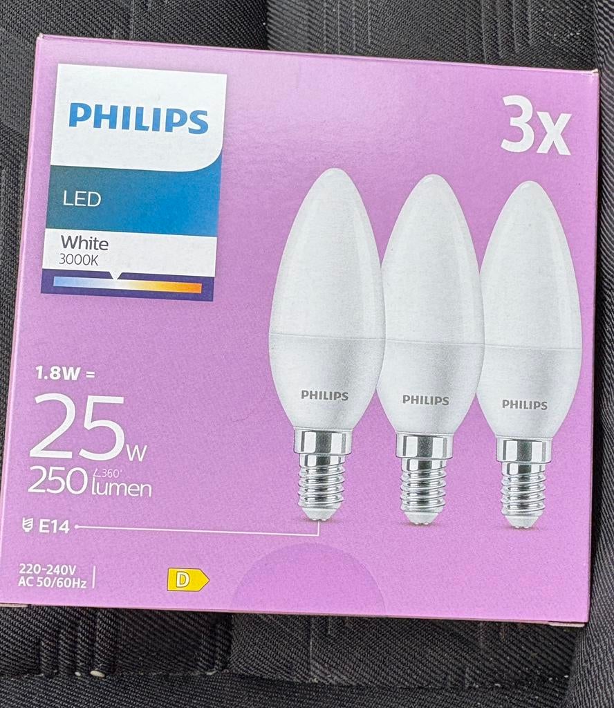 Philips led lamp E14 ( 4 boxes, 3€ per box), Maison & Meubles, Lampes | Lampes en vrac, Neuf, Enlèvement ou Envoi, Moins de 30 watts