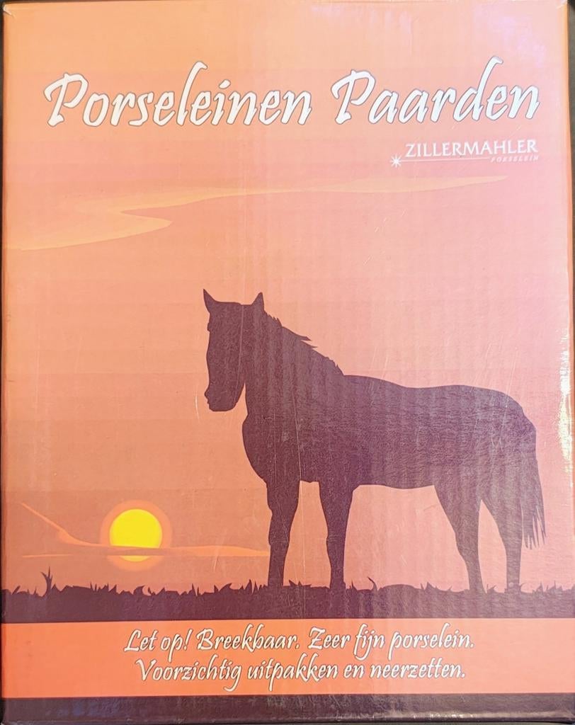 Cheval en porcelaine biscuitée Zillermahler., Antiquités & Art, Antiquités | Porcelaine, Enlèvement ou Envoi