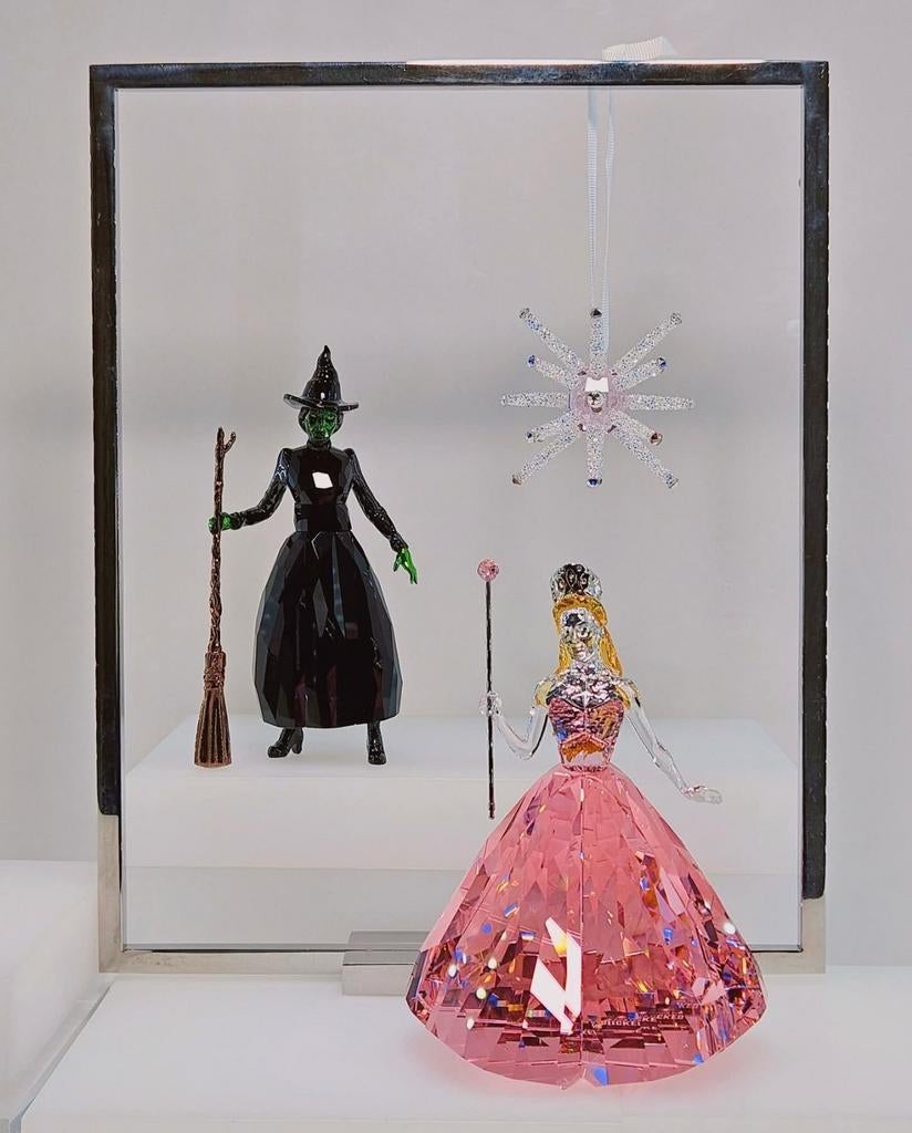 Swarovski disney wicked glinda,  wicked elphaba 2025, Verzamelen, Ophalen of Verzenden, Nieuw