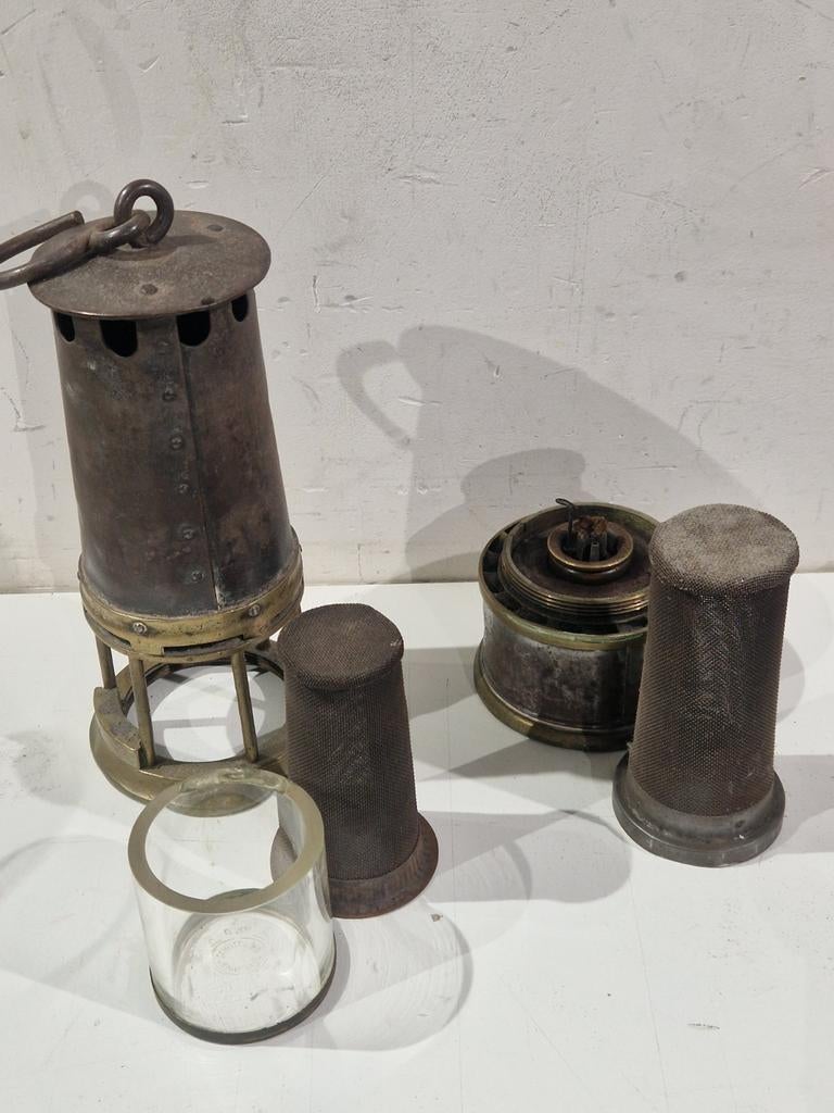 Mijnwerkerslamp jaren 1930 , zeldzaam zo kompleet, Enlèvement ou Envoi