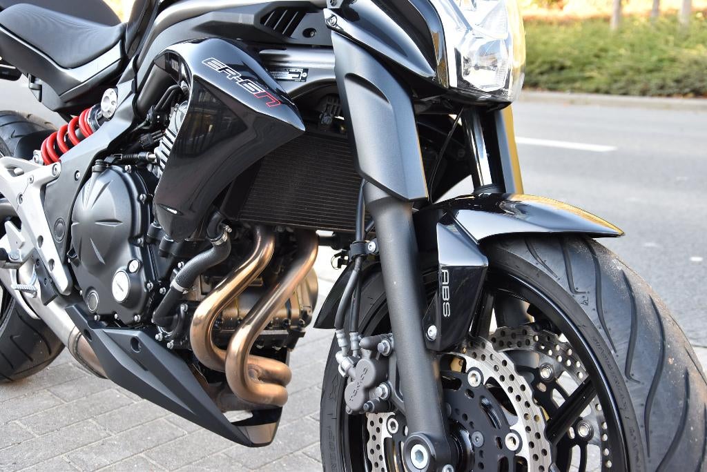KAWASAKI - ER 6 N, Motoren, 2 cilinders, Bedrijf, Meer dan 35 kW, Naked bike