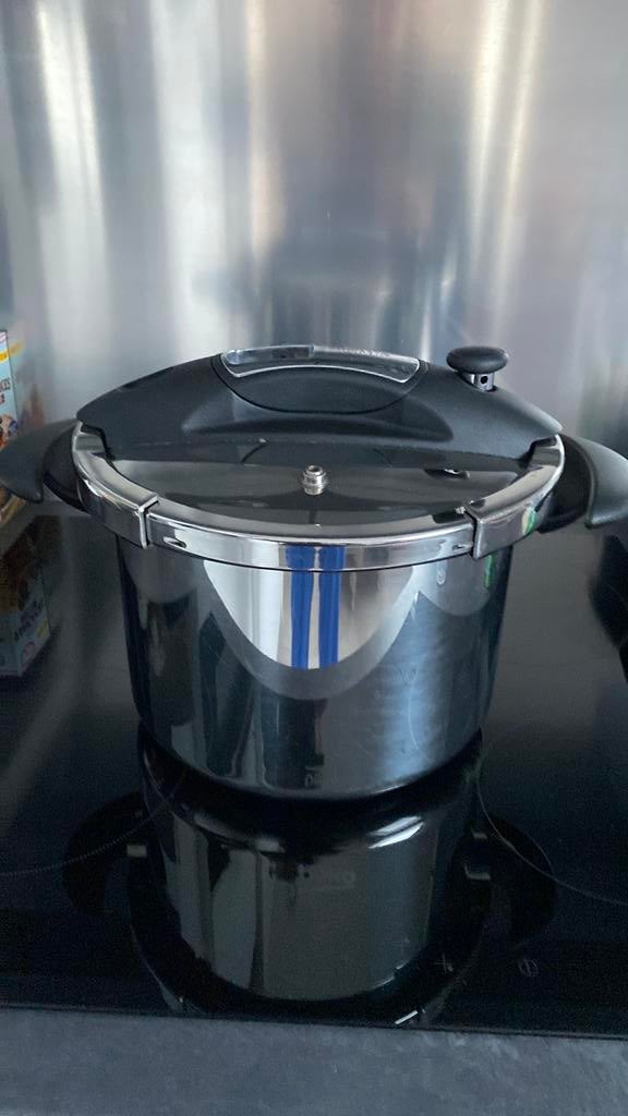 Sitram snelkookpan 8L, Ophalen of Verzenden, Zo goed als nieuw, Inox