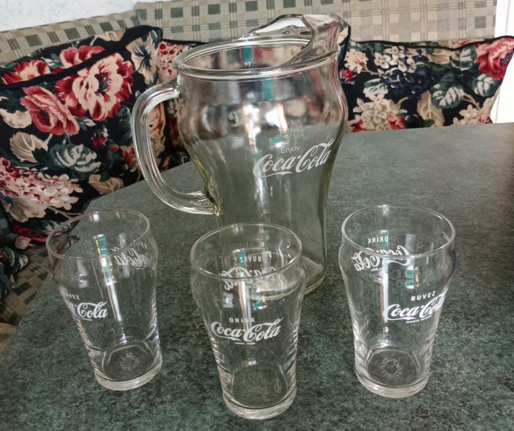 Broc pichet coca cola vintage + 3 verres 1970 parfait état, Enlèvement ou Envoi, Comme neuf