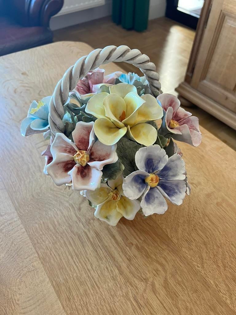 Porseleinen bloemenmand, Ophalen, Porselein of Keramiek, Mand, Zo goed als nieuw