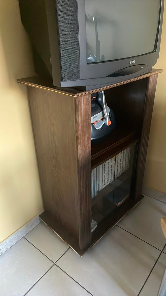 Meuble tv bois sur roulettes, Maison & Meubles, Armoires | Mobilier de télévision, 25 à 50 cm, Enlèvement, Utilisé, 50 à 100 cm
