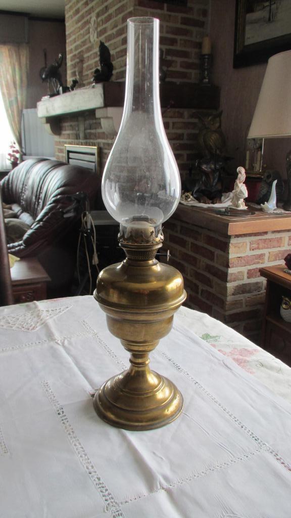 Koperen Olielamp of petroliumlamp en koffiemolen, Antiek en Kunst, Ophalen, Koper