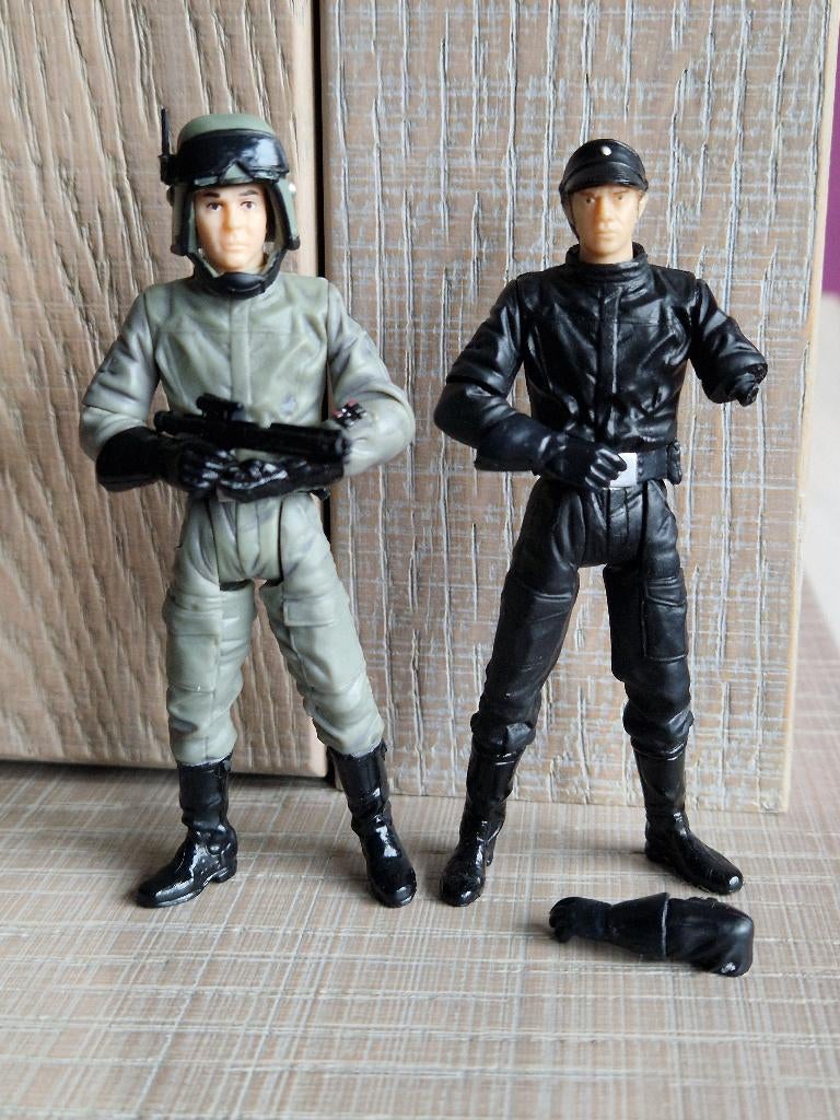 figurines Star Wars Imperial Officier + AT-ST Driver fig, Collections, Enlèvement ou Envoi, Utilisé, Figurine