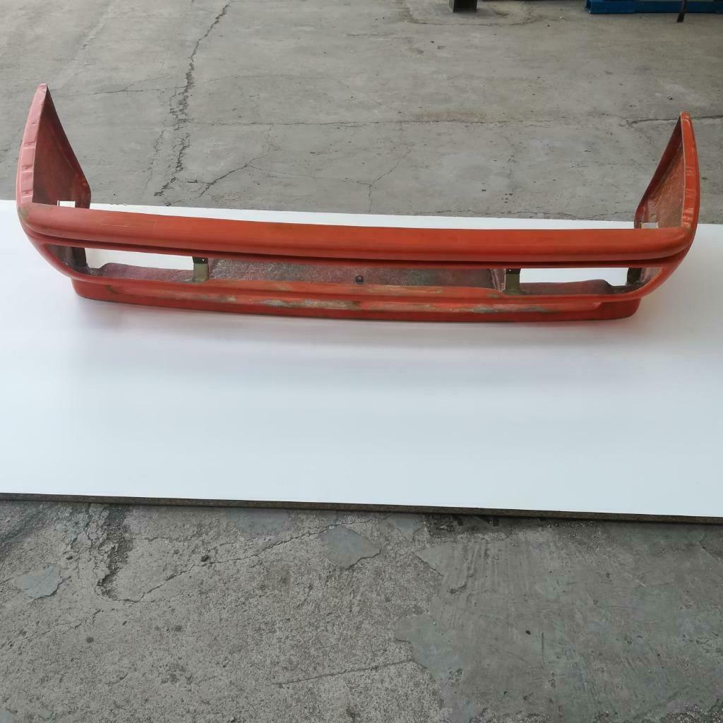 Pare chocs avant pour Ferrari 328, Autos : Pièces & Accessoires, Neuf, Ferrari, Avant, Enlèvement ou Envoi