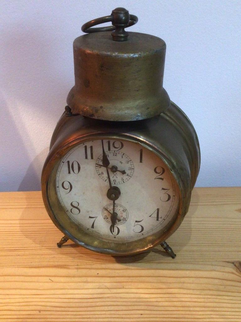 Ancien reveil en cuivre avec cloche spéciale, Enlèvement