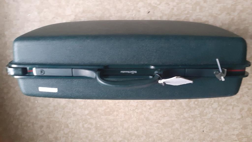 Reiskoffer ,merk Royal Traveller, Ophalen, Gebruikt