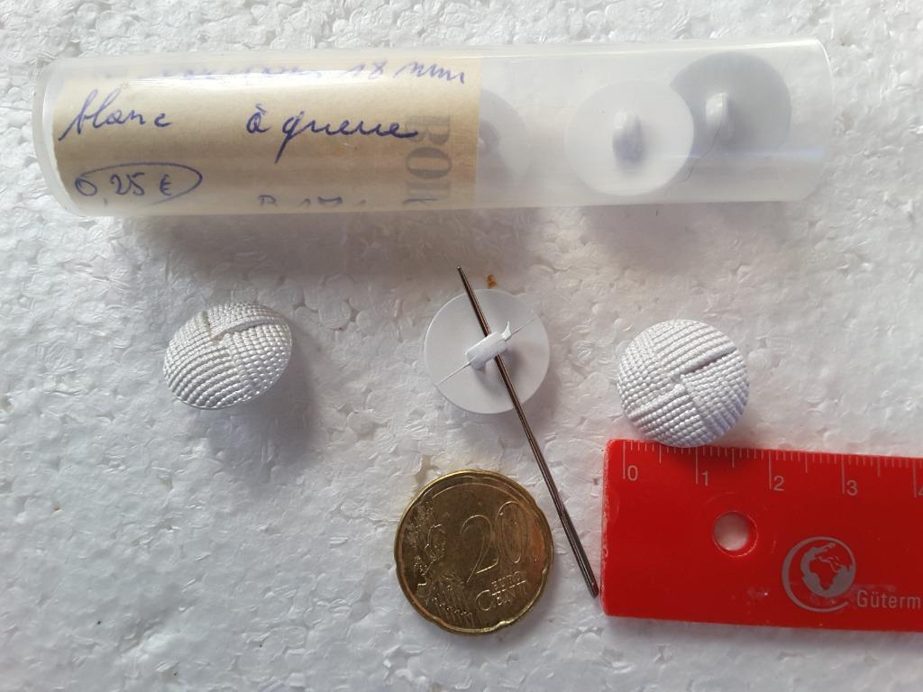 18 mm witte gevlochten schachtknopen B1810Q, Ophalen of Verzenden, Nieuw, Knoop of Knopen