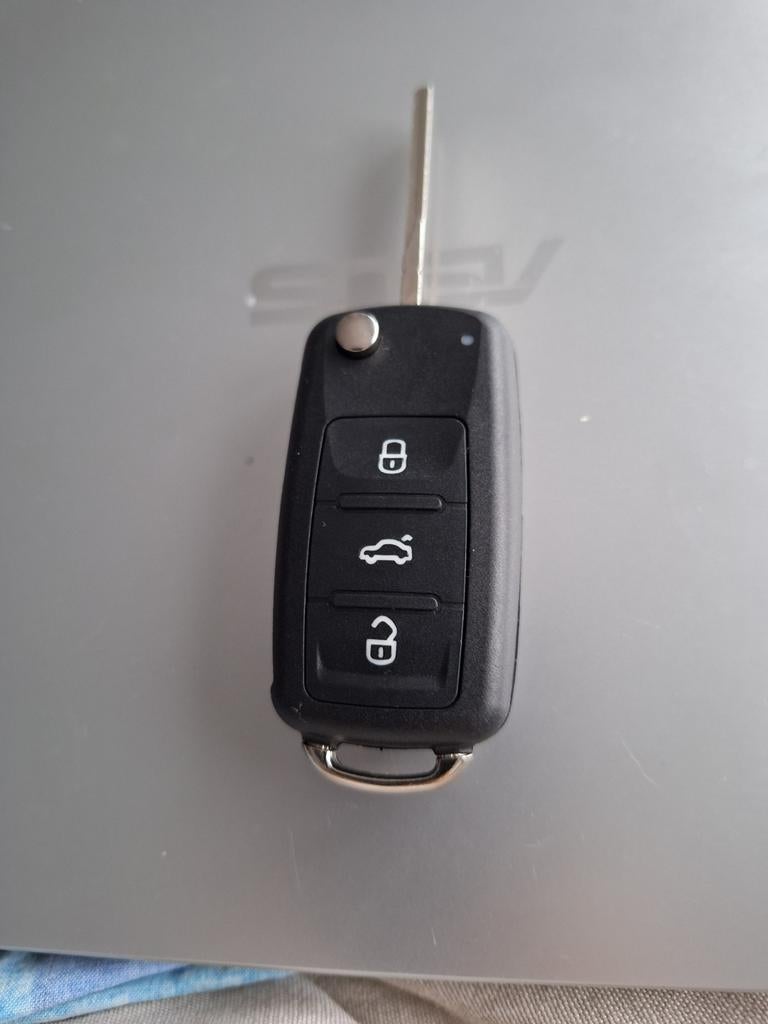 Cle demarrage et telecommande auto vw, Autos : Pièces & Accessoires, Envoi
