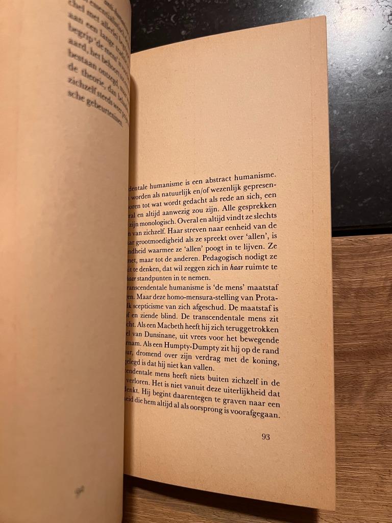 Humanisme-kritiek in het hedendaagse Franse denken, Boeken, Gelezen, Ophalen of Verzenden, Eddy Borms, Overige onderwerpen