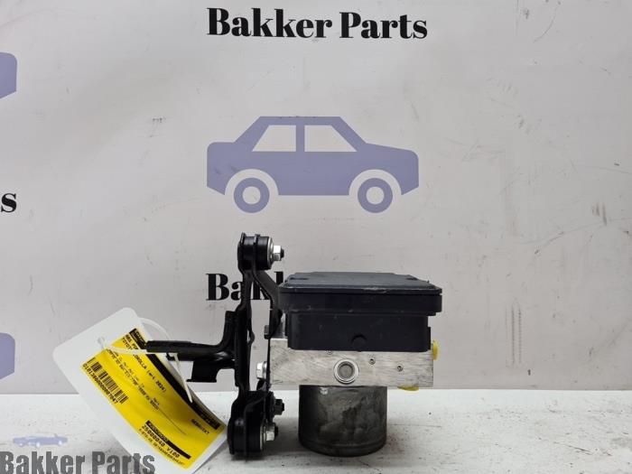 Pompe ABS d'un Toyota Corolla, Autos : Pièces & Accessoires, Électronique & Câbles, Toyota, Utilisé, 3 mois de garantie