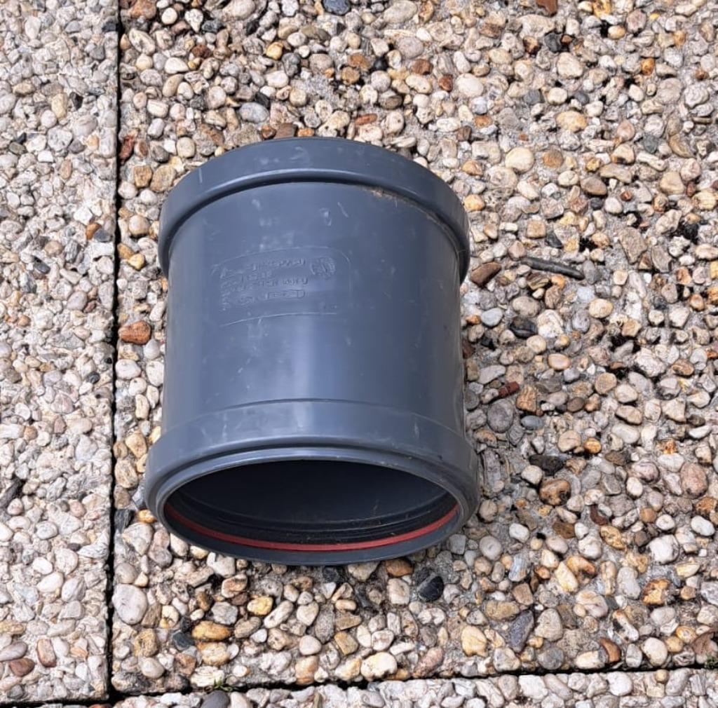 diameter "125" verschillende moffen, Neuf, 80 mm ou plus, PVC, Enlèvement