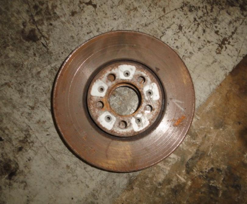A vendre 1 disque tdi 130 150cv VW Golf 4 Bora Audi A3 Leon, Auto-onderdelen, Remmen en Aandrijving, Audi, Seat, Volkswagen, Gebruikt