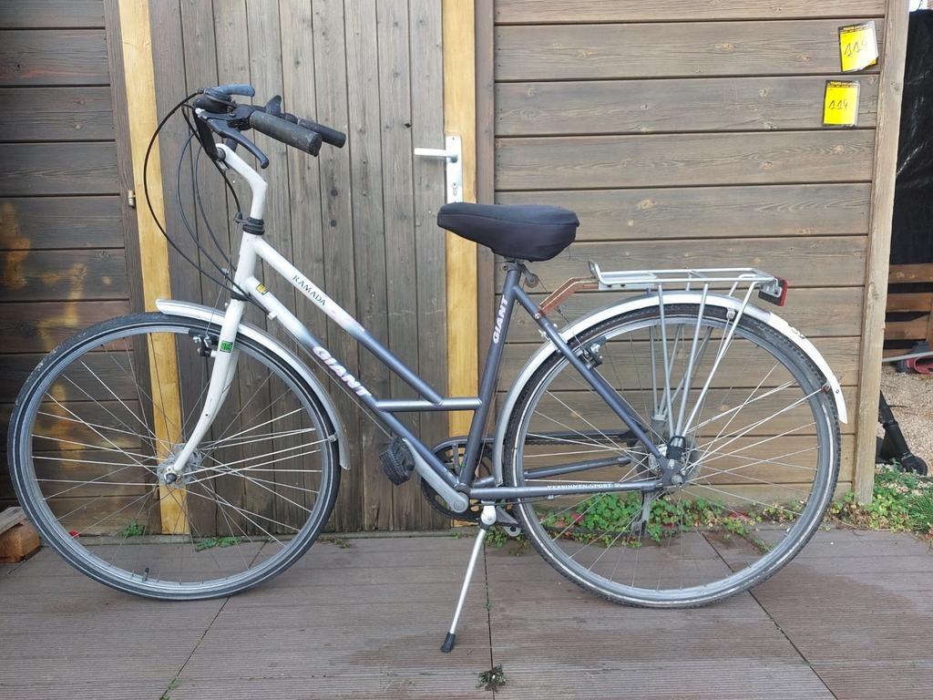 Vrouwen fiets 28 inch, Ophalen, Zo goed als nieuw