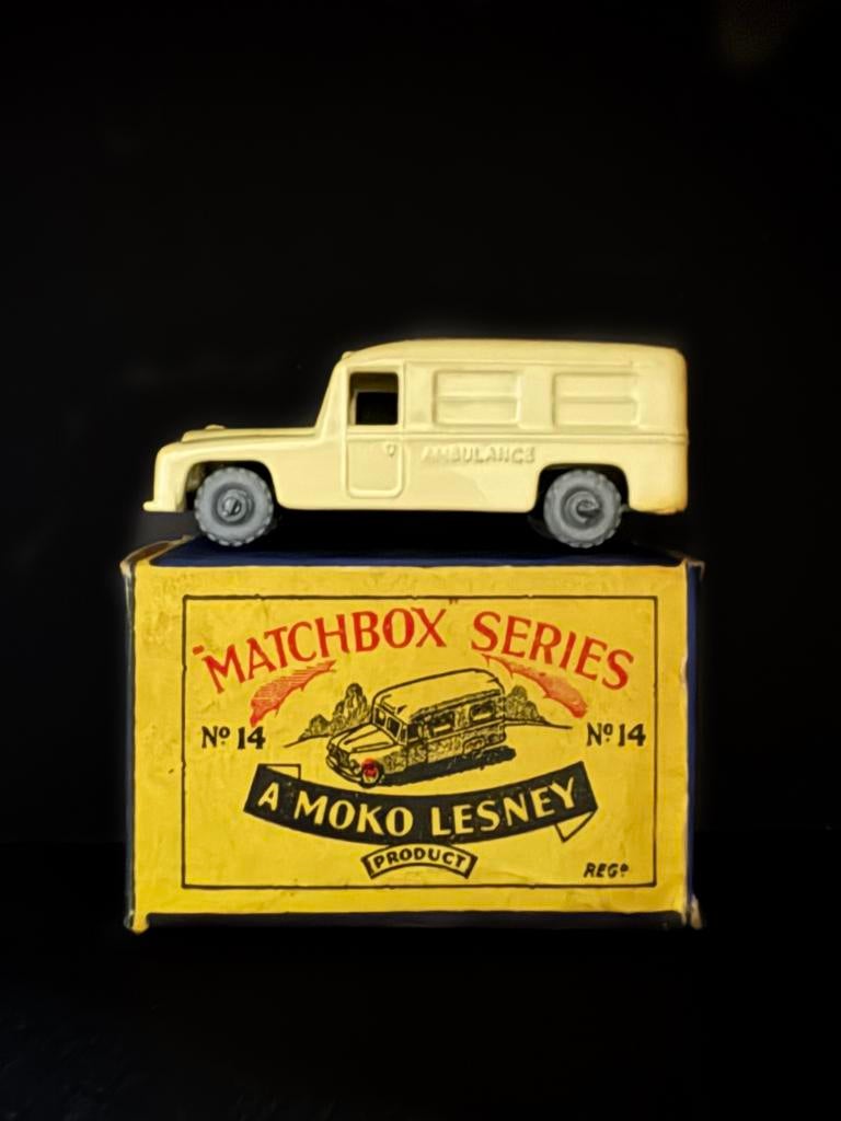 Matchbox nr 14 Daimler Ambulance, Verzamelen, Ophalen of Verzenden, Zo goed als nieuw