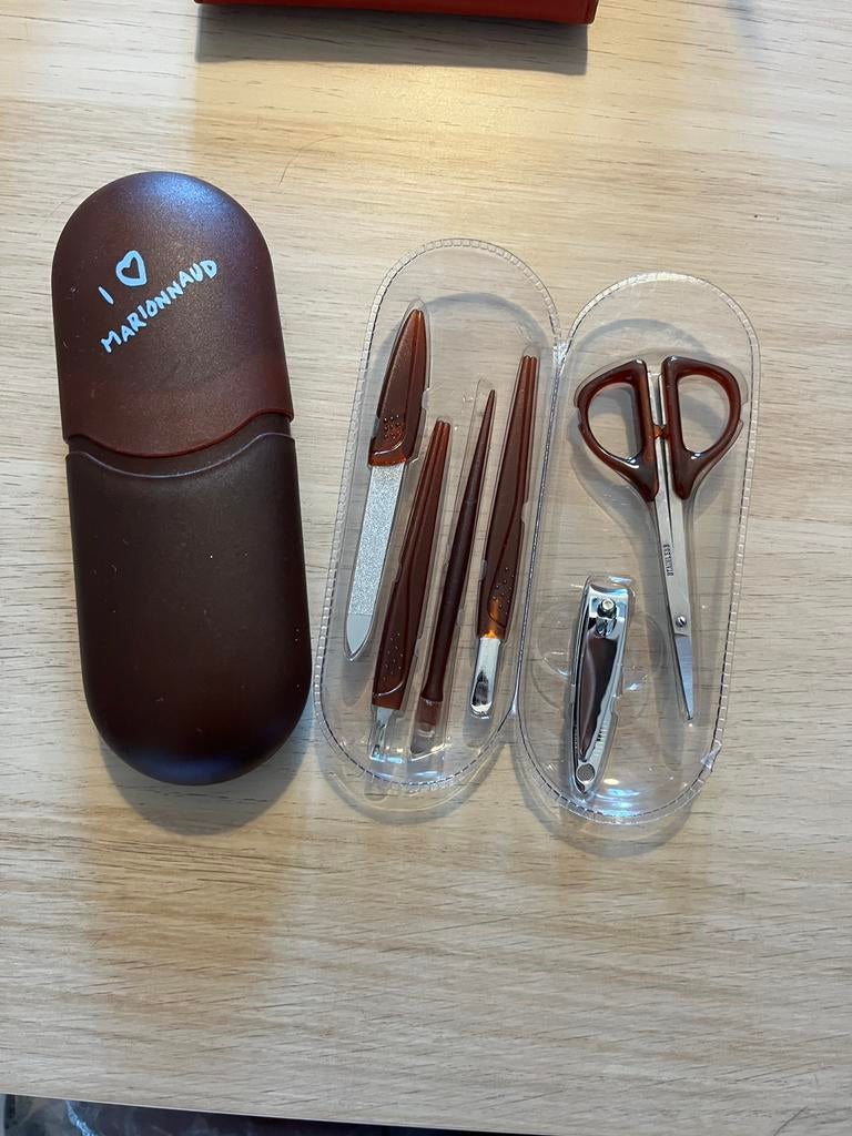 Nécessaire pour ongles - Marionnaud