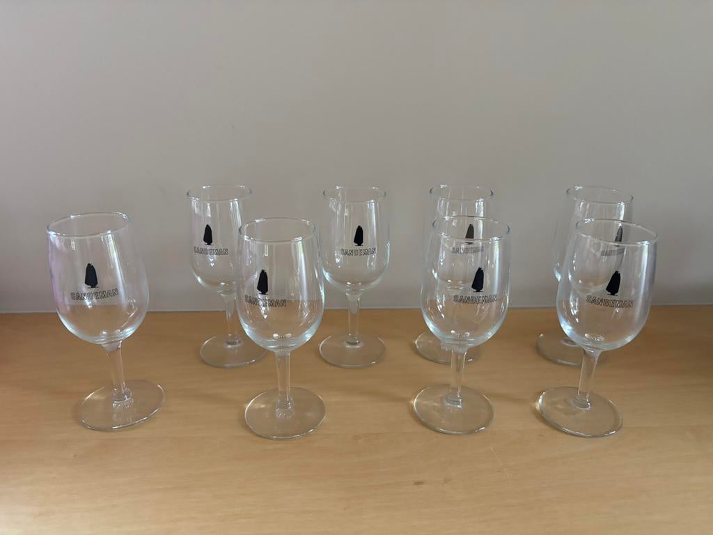 8 verres de Porto Sandeman, Enlèvement ou Envoi