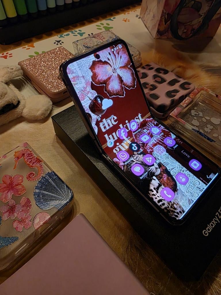 Te koop Samsung Z flip 5 met 512 GB., Télécoms, Téléphonie mobile | Huawei, Comme neuf, Sans simlock, Écran tactile, Enlèvement