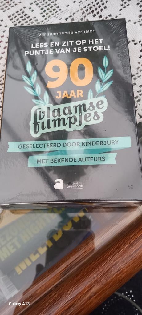 90 jaar Vlaamse filmpjes., Boeken, Ophalen, Nieuw