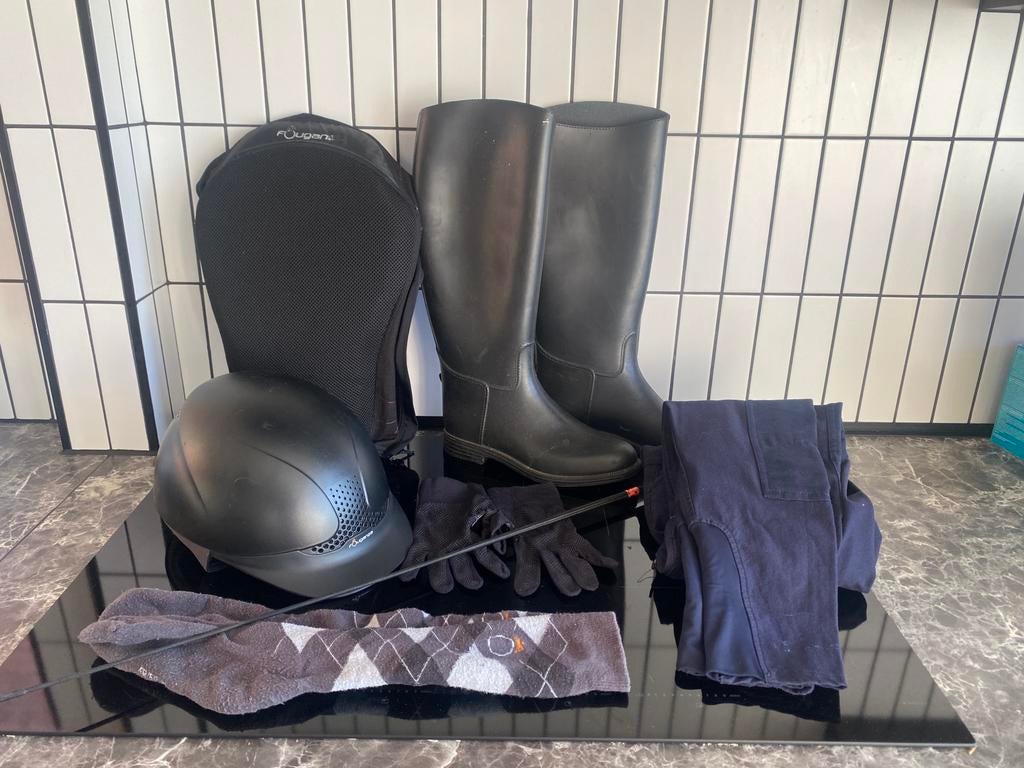 Paardrijset: start to ride, Dieren en Toebehoren, Paardrijkleding, Ophalen, Zo goed als nieuw, Dressuur, Dames