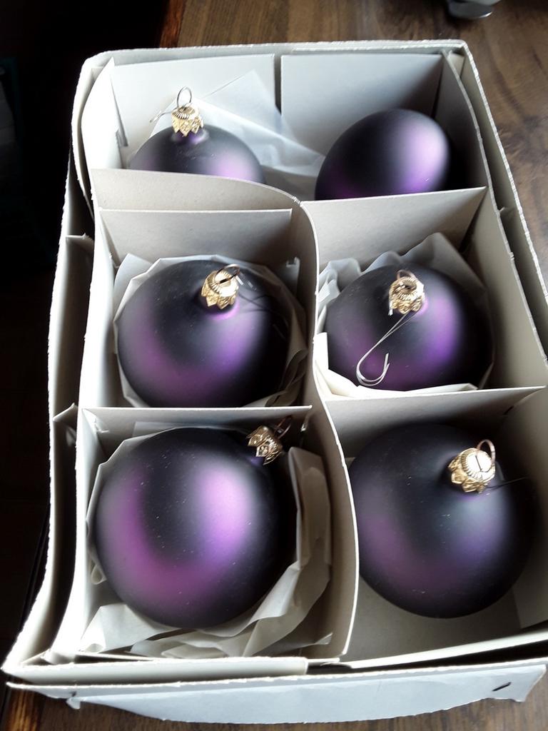 KERSTVERSIERING  EN KERSTBALLEN  15  EURO, Ophalen, Zo goed als nieuw