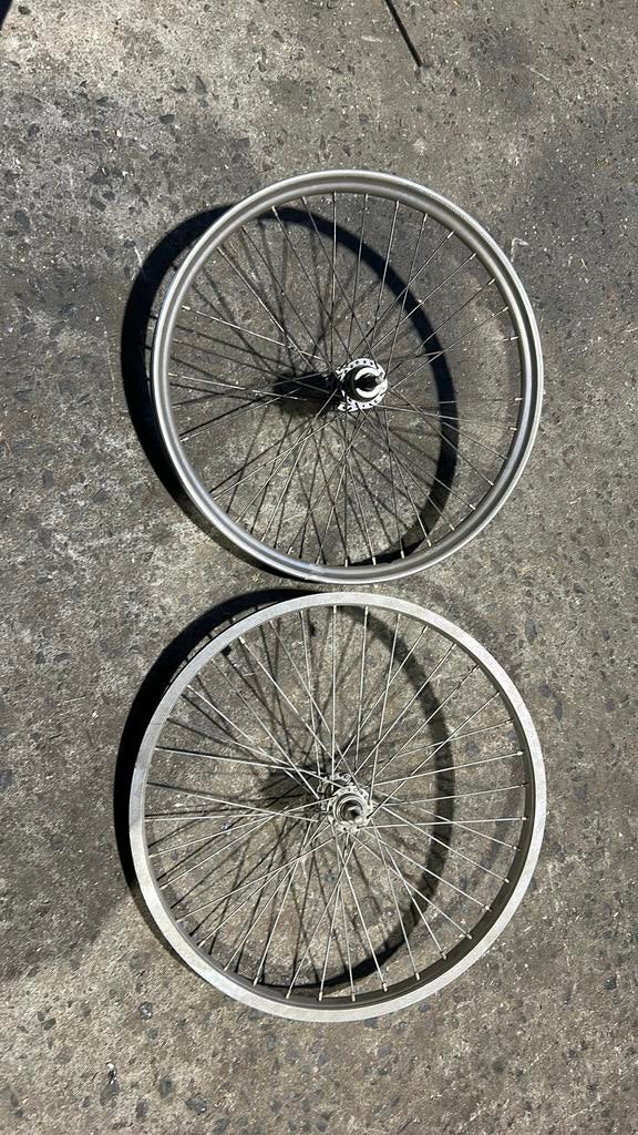 Roue de vélo (BMX), Vélos & Vélomoteurs, Vélos Pièces, Enlèvement ou Envoi, Comme neuf, Pneu
