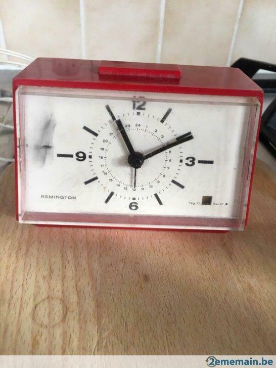 Ancien réveil électrique remington de 12 cm