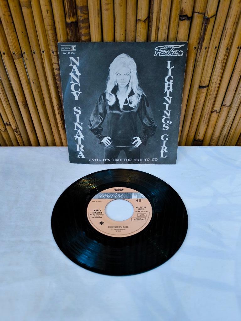 45t / single vinyle Nancy Sinatra "Lightning's Girl" 1967, Enlèvement ou Envoi, Utilisé, Rock et Metal