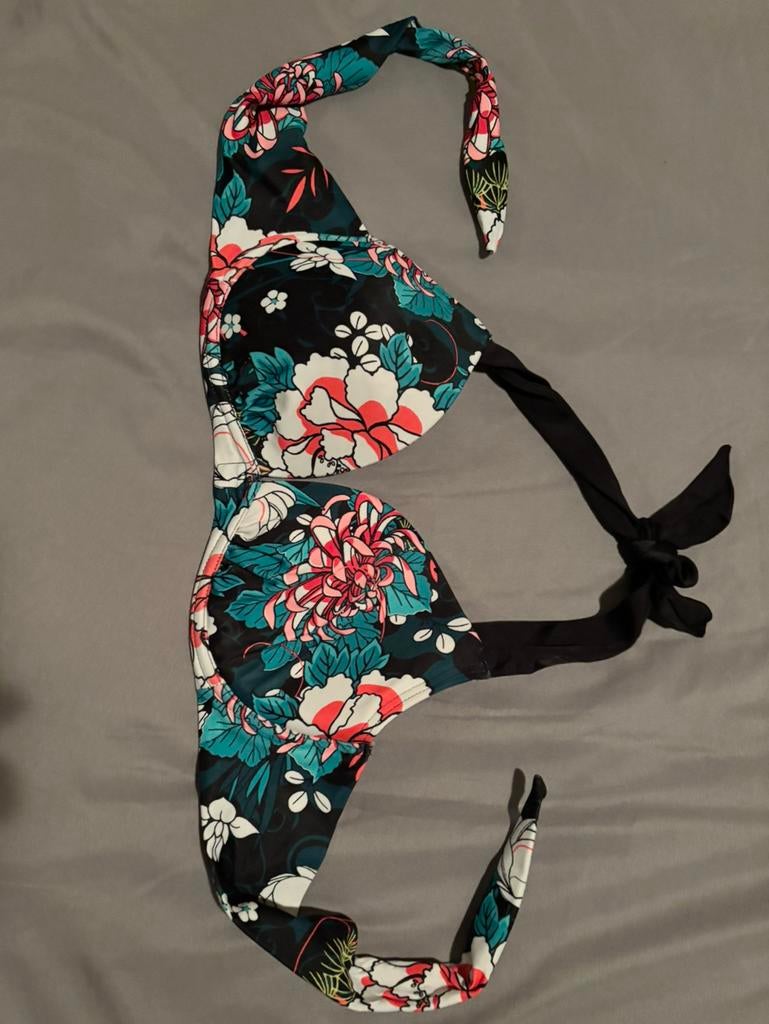 bikini top te koop, Kleding | Dames, Badmode en Zwemkleding, Ophalen, Nieuw, Overige kleuren, Bikini