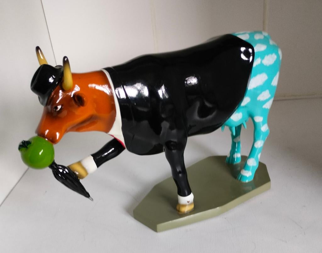 Moogritte koe beeldje. Cow Parade. 33x12x21., Antiquités & Art, Curiosités & Brocante, Enlèvement ou Envoi