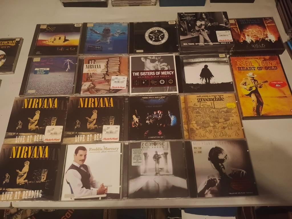 18tal cd'sNirvana, Sisters of Mercy, Midnight Oil en Mercury, CD & DVD, CD | Rock, Enlèvement