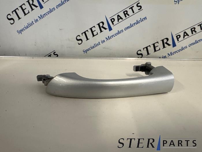 Portiergreep 4Deurs links-voor van een Mercedes C-Klasse, Gebruikt, -, Ophalen of Verzenden, -