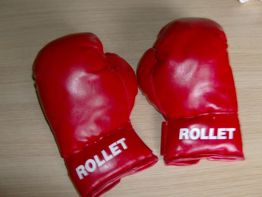 Boks handschoenen merk rollet kindermaat, Enlèvement ou Envoi, Utilisé, Garçon ou Fille