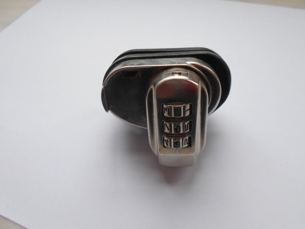 Chasse - cadenas de pontet, Enlèvement, Comme neuf