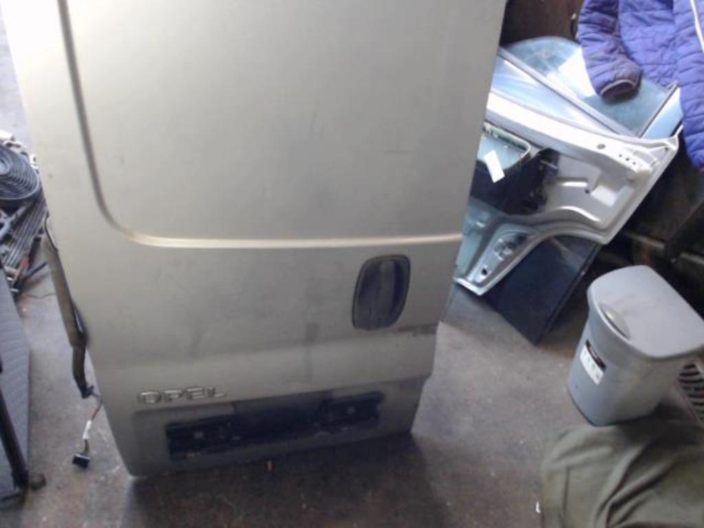 Porte arrière gauche Opel Vivaro 2006-2015 LP/13704, Arrière, Enlèvement ou Envoi, Opel, Utilisé