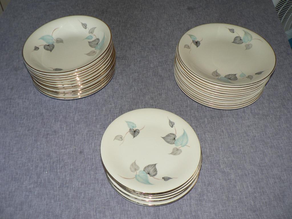 Boch Servies retro zeer zeldzaam met gestileerde blaadjes, Antiek en Kunst, Ophalen