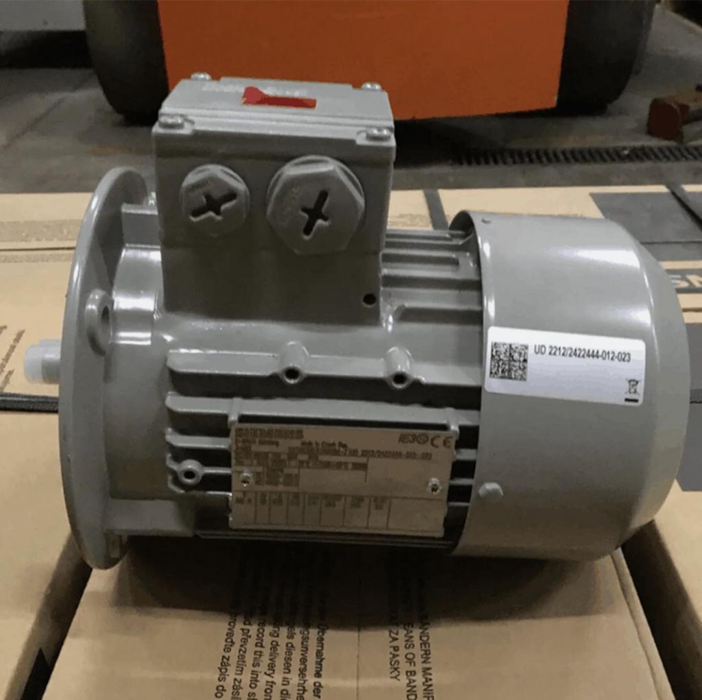 Moteur Siemens 1LE1003-0CB29-0GB4-Z H03+H07+M11+M1Y+S05+Y99, Doe-het-zelf en Bouw, Motoren, Ophalen of Verzenden, Nieuw