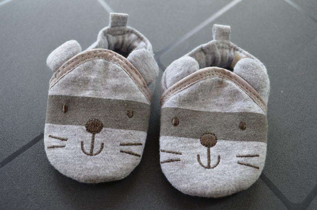 C&A baby club Baby slofjes muis grijs maat 17-18 voet 10 cm, Kinderen en Baby's, Babykleding | Schoentjes en Sokjes, Slofjes, C&A
