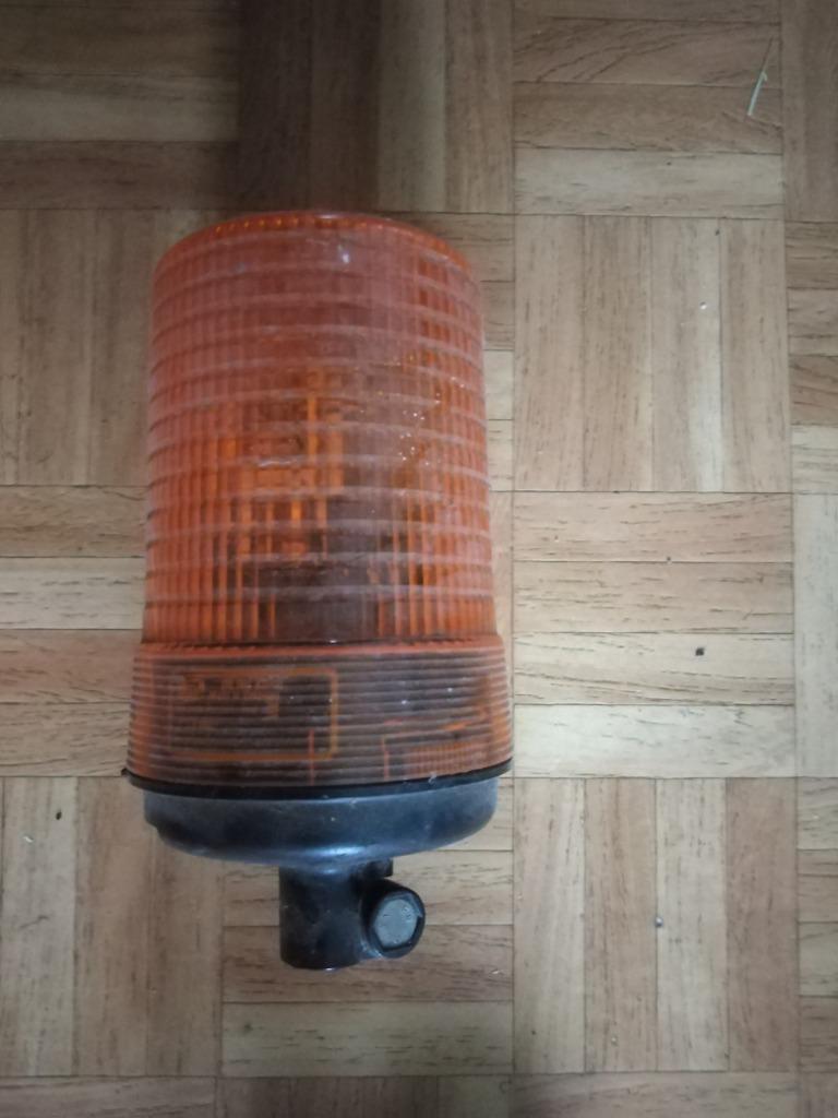 Oranje zwaailicht, Ophalen